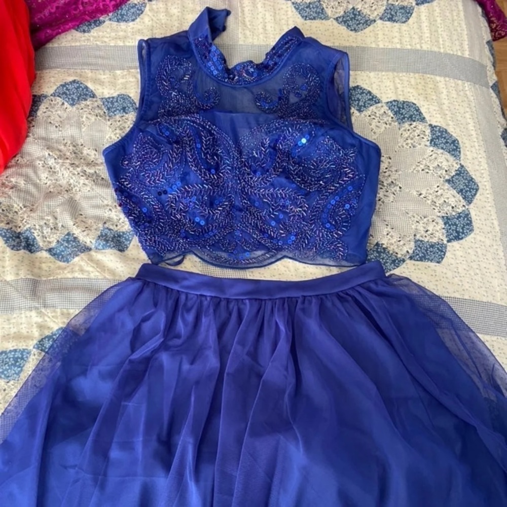 2 piece prom dress